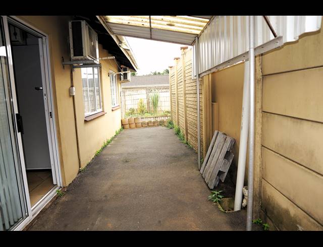 3 BEDROOM SIMPLEX FOR SALE IN MALVERN